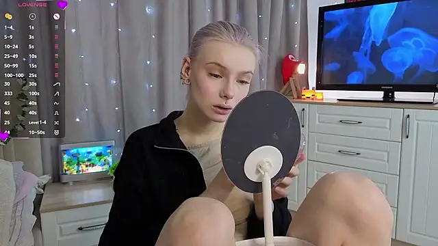 Sunshine agata online show from February 2, 4:44 am