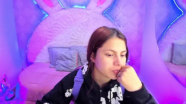 valentina clk online show from March 1, 1:11 pm