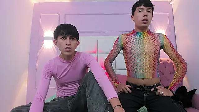 hoot booys  online show from October 28, 8:35 pm