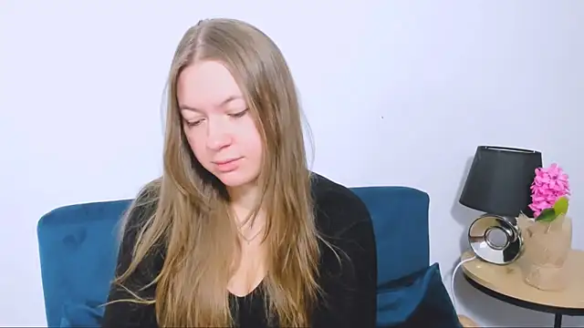 LeaNaughty online show from November 24, 7:43 am