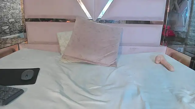 talialadyx online show from October 25, 10:16 pm