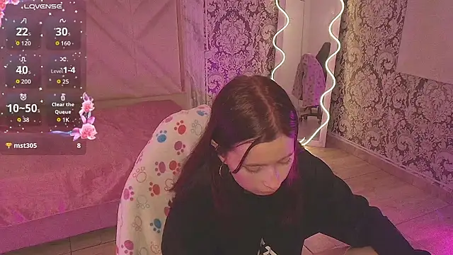 KATANA TAY online show from February 1, 3:38 am