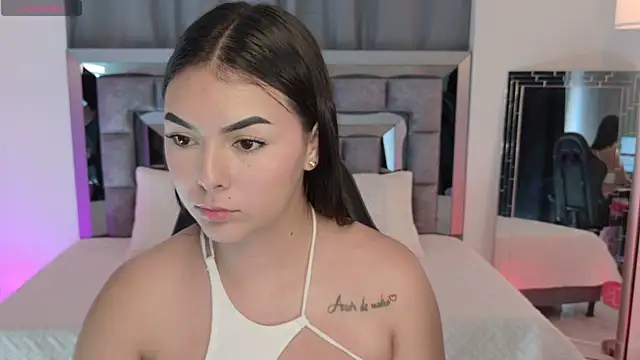 Queeny X online show from October 17, 9:18 pm