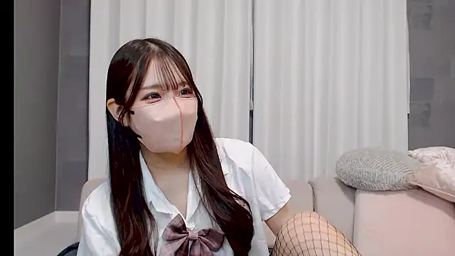 LOVE MIREI LOVE online show from March 1, 11:10 am