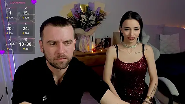 AdeleLaCr0ix online show from November 17, 11:11 am