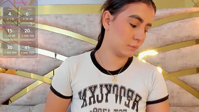 caroo giraldo  online show from October 31, 11:36 am