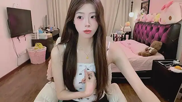 Onecutelittle online show from May 7, 3:16 pm