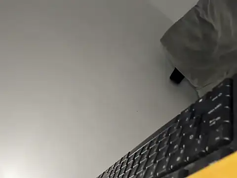 yourtransparadise online show from November 12, 5:22 pm