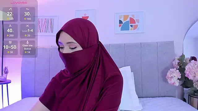 fatiima  online show from November 3, 7:07 pm