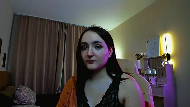 Kris Loken online show from November 16, 7:43 am