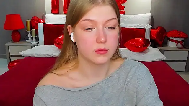 Stella Light online show from February 6, 6:55 pm