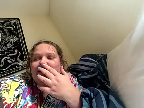 Scarletcum22 online show from April 19, 2:17 pm