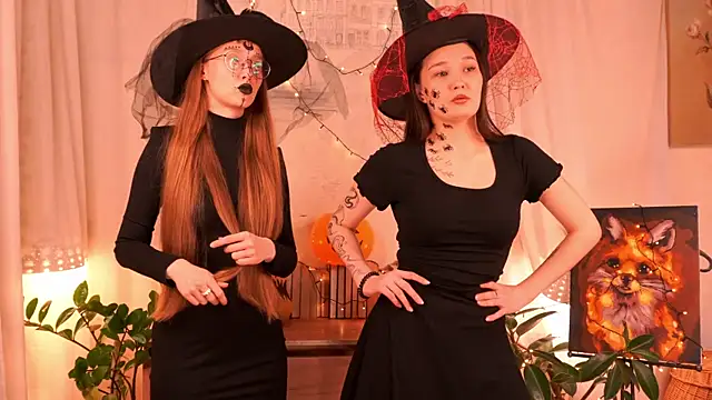 ArianaSweazy online show from October 31, 2:10 pm