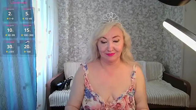 LadyKriss online show from July 9, 7:44 am