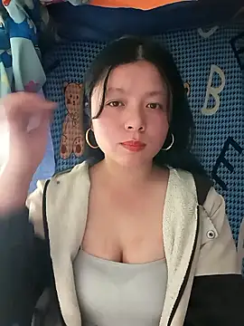 lisa-bae00 online show from January 9, 6:29 am