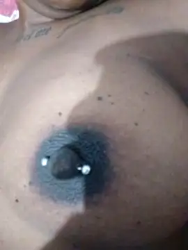 Jennyy31 online show from April 9, 2:25 am