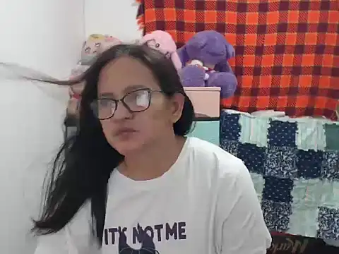 Kinkybela2025 online show from October 31, 4:00 pm