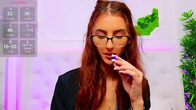 ElisaCharm online show from February 4, 3:31 am