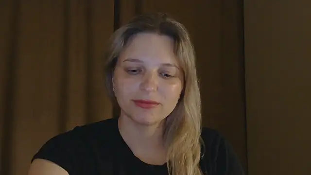 ElisSky301 online show from April 12, 8:33 pm