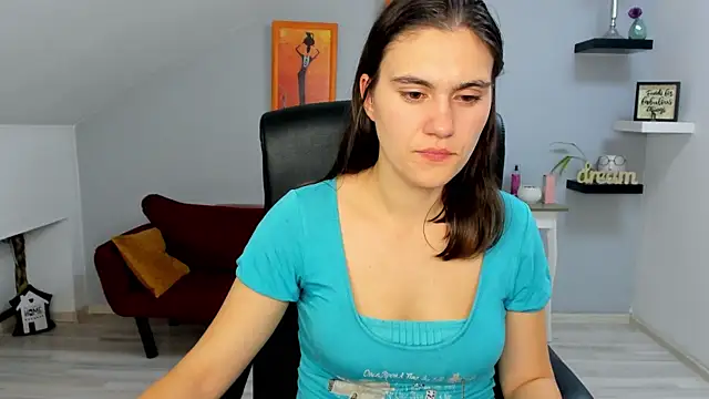 IzzyMonro online show from November 15, 12:55 am