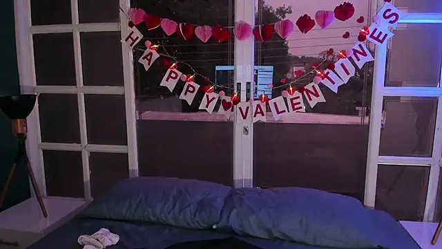 Beella1  online show from February 16, 1:00 pm