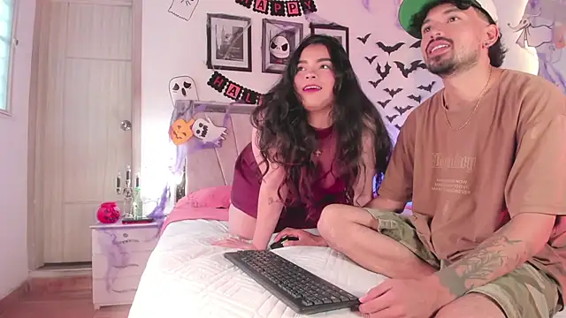  JustXFriends  online show from October 23, 8:37 pm