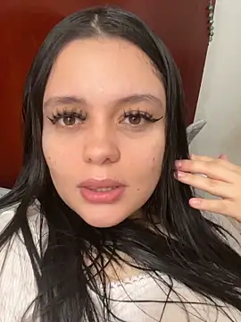 Selena Roa online show from April 8, 3:58 pm