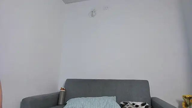 miah storm online show from March 17, 1:20 am