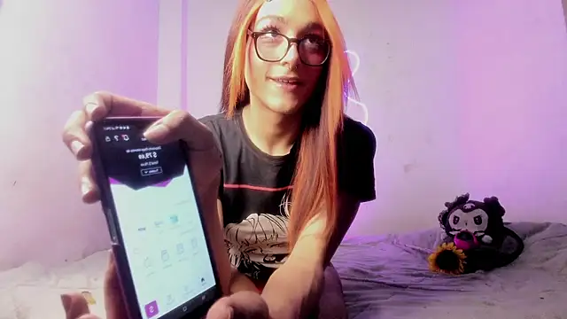 Mika  velvet online show from November 18, 9:16 pm