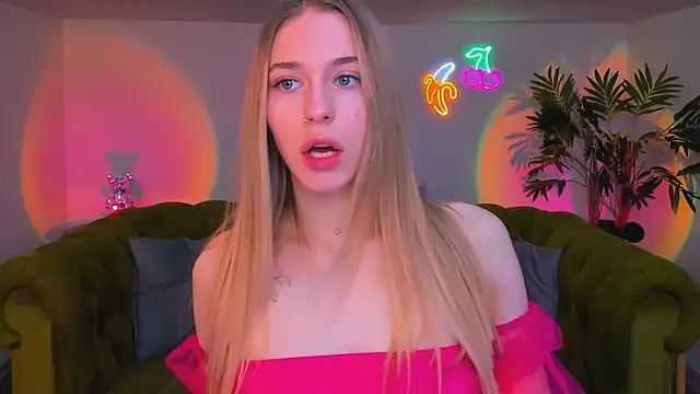 sassy cutie online show from November 30, 6:17 am