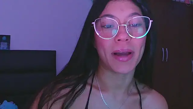 LissyM online show from November 17, 4:57 am