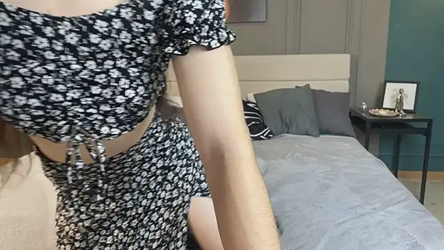 Adele Shy online show from November 17, 1:28 am