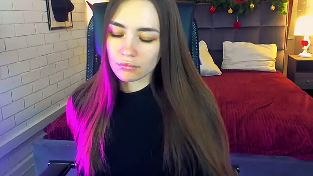 lollyrais online show from January 14, 1:49 pm