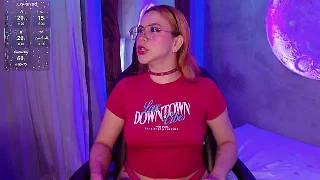 sussiestrawberry online show from November 20, 10:16 am