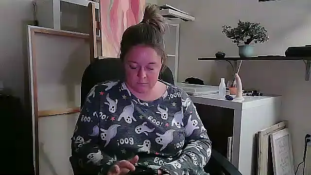 Artgirlie31 online show from November 1, 3:32 am