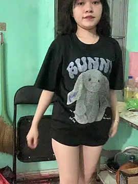 May2k2 online show from March 29, 12:26 pm