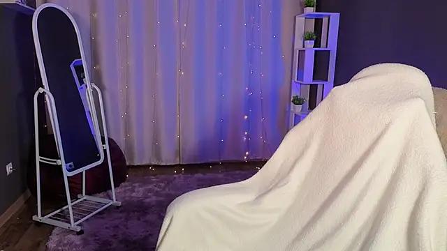 LunaDreeam online show from November 6, 4:02 pm