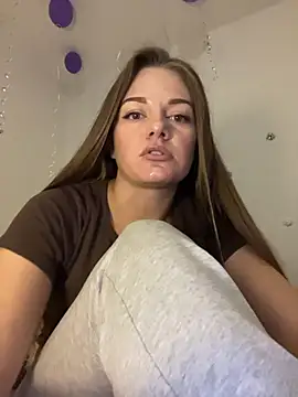 EllaMoonlight online show from October 28, 4:24 pm