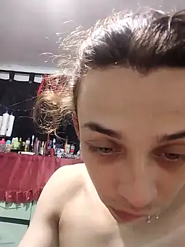 Khalid16  online show from April 11, 7:45 am