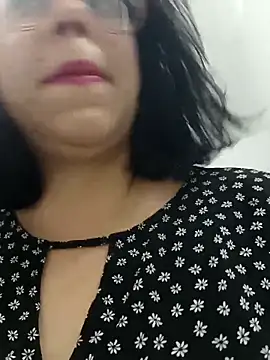 Caroline-17 online show from November 10, 6:03 pm