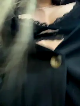 sarah honey   online show from November 6, 1:39 pm