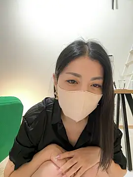 akimix xoxo online show from November 26, 1:45 pm