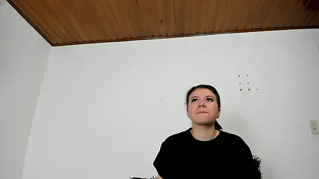 Vanessa Martinz online show from November 14, 12:27 pm