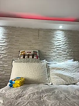 amellita-33 online show from June 19, 9:24 am