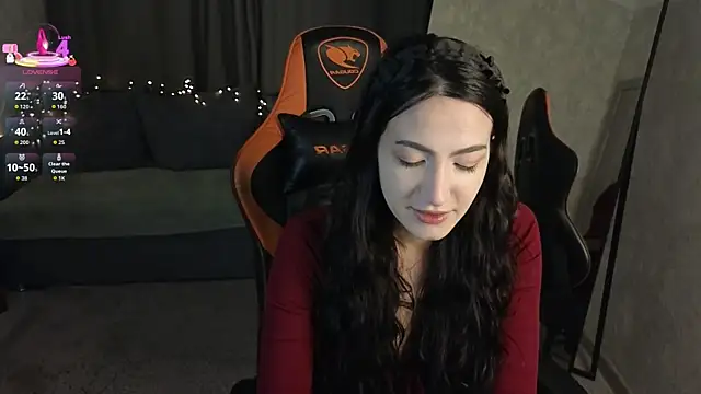 Mulan Lo online show from December 17, 6:12 pm