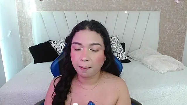 AliceSmity  online show from February 9, 12:40 pm