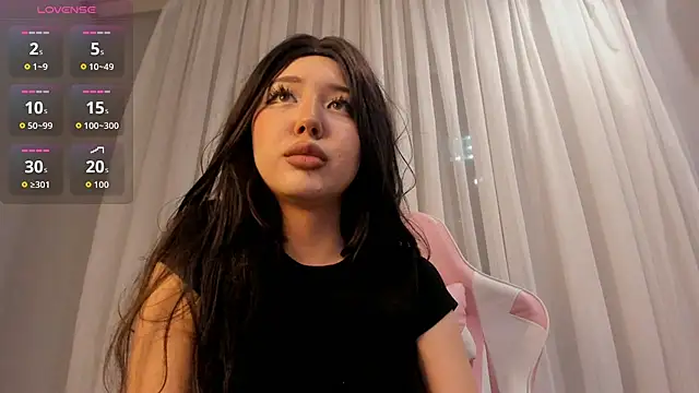 sweetmikasa online show from December 4, 5:24 pm