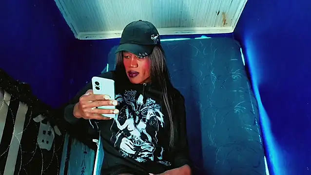 Kloe cardashan online show from November 11, 5:03 am