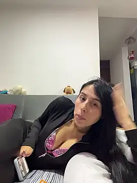 BIJOU SECRET online show from January 9, 9:52 pm