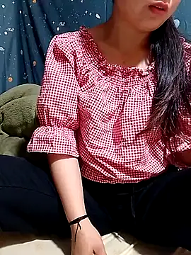 Phoena-a online show from March 26, 10:44 pm